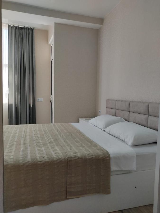 Pushkin Street Pearl Hotel Kutaisi Exterior photo